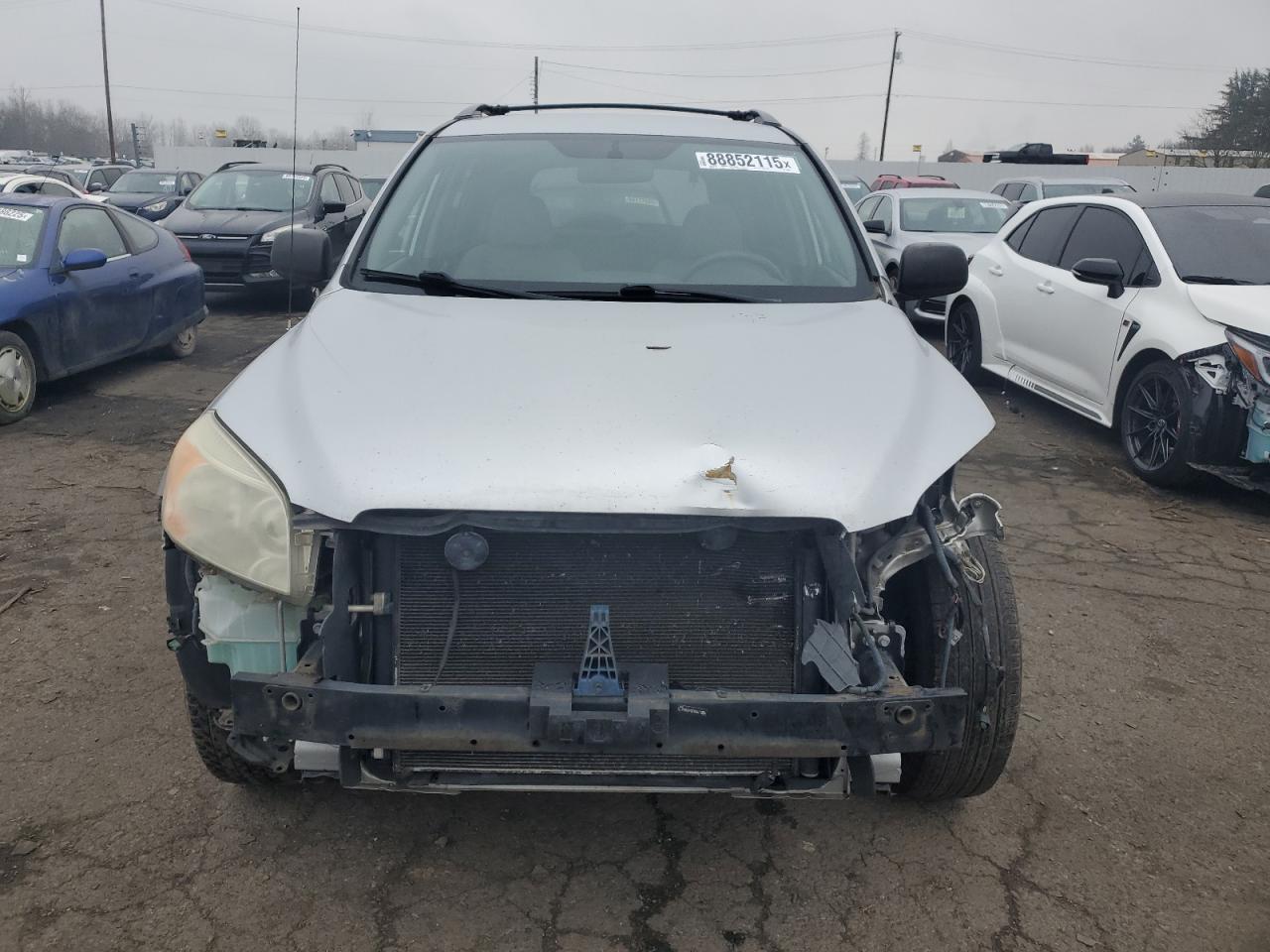 2007 Toyota RAV 4 VIN JTMZD33V476046135 Copart auction photo, front end damage thumbnail 5