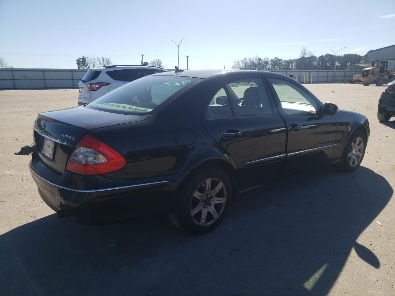 2008 Mercedes-Benz E-klasse VIN WDBUF22X78B330402 Copart auction photo, side / rear end damage thumbnail 3