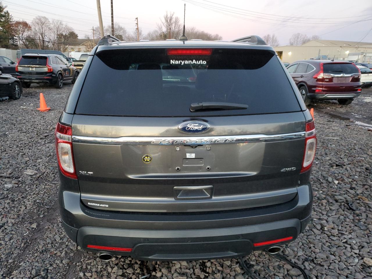 2015 Ford Explorer VIN 1FM5K8D87FGB63898 Copart auction photo, vandalism damage thumbnail 6