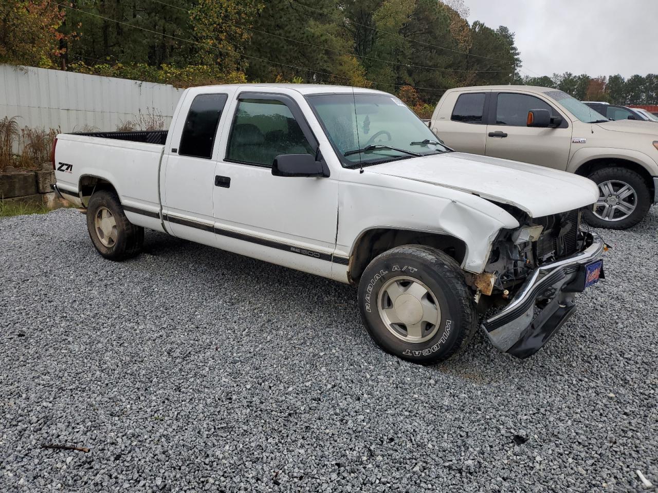 1996 GMC Sierra VIN 2GTEK19R4T1561205 Copart auction photo, front end damage thumbnail 4