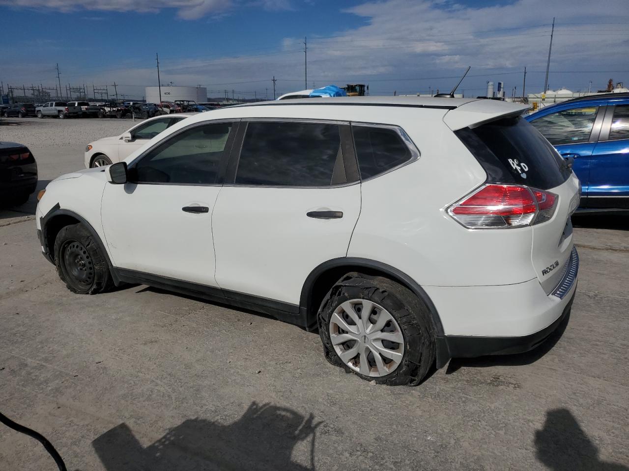 2016 Nissan Rogue VIN KNMAT2MV7GP730051 Copart auction photo, front end / undercarriage damage thumbnail 2
