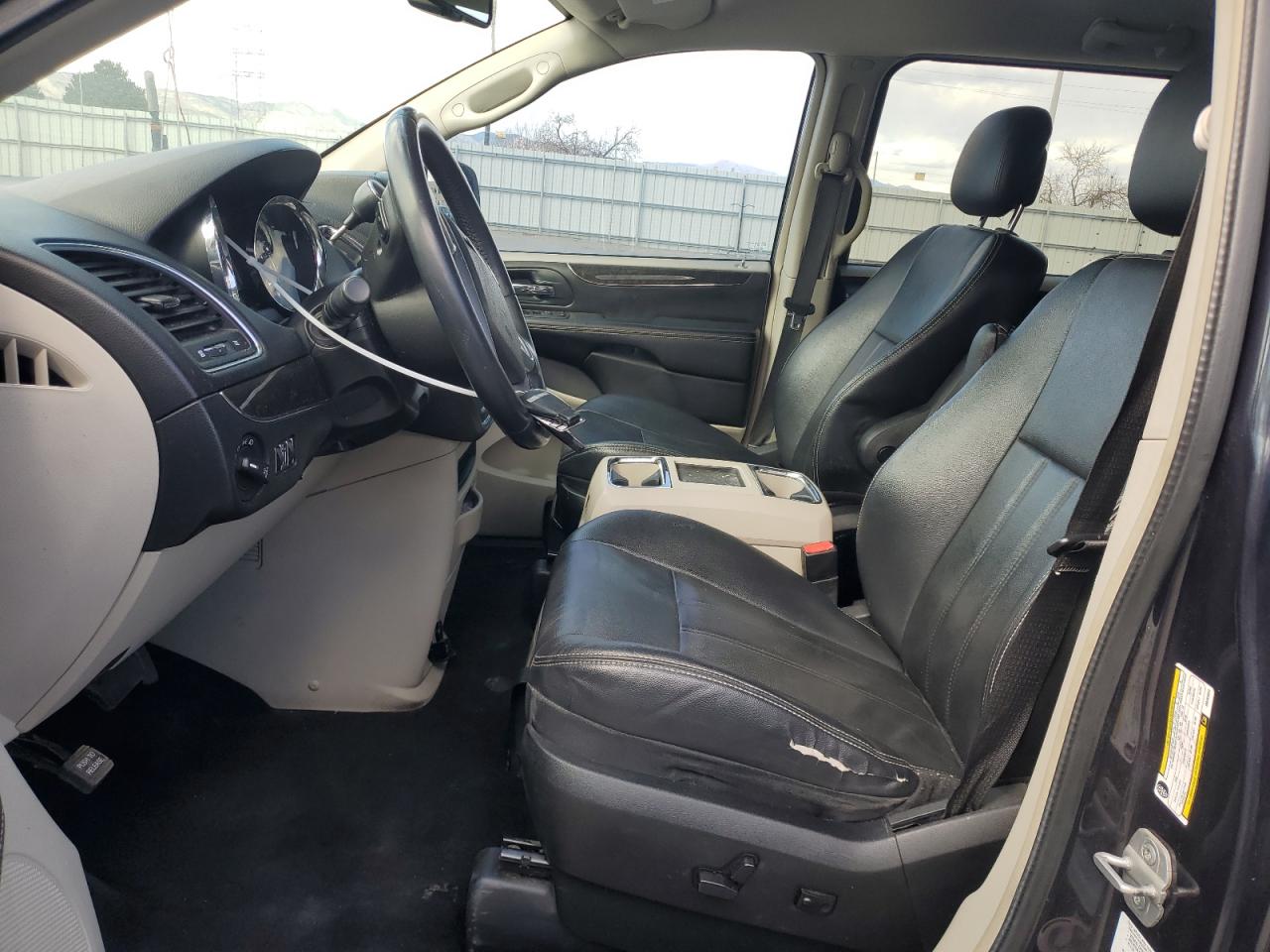 2013 Chrysler Town & Country VIN 2C4RC1BG1DR656864 Copart auction photo, side / front end damage thumbnail 7