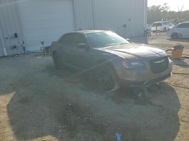 2019 Chrysler 300 VIN 2C3CCAAG6KH556001 Copart auction photo, front end / rear end damage thumbnail 14