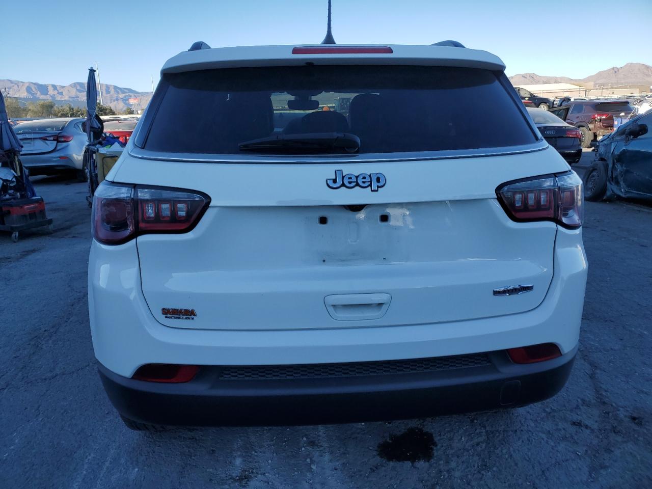 2017 Jeep Compass VIN 3C4NJCBB5HT643249 Copart auction photo, front end damage thumbnail 6