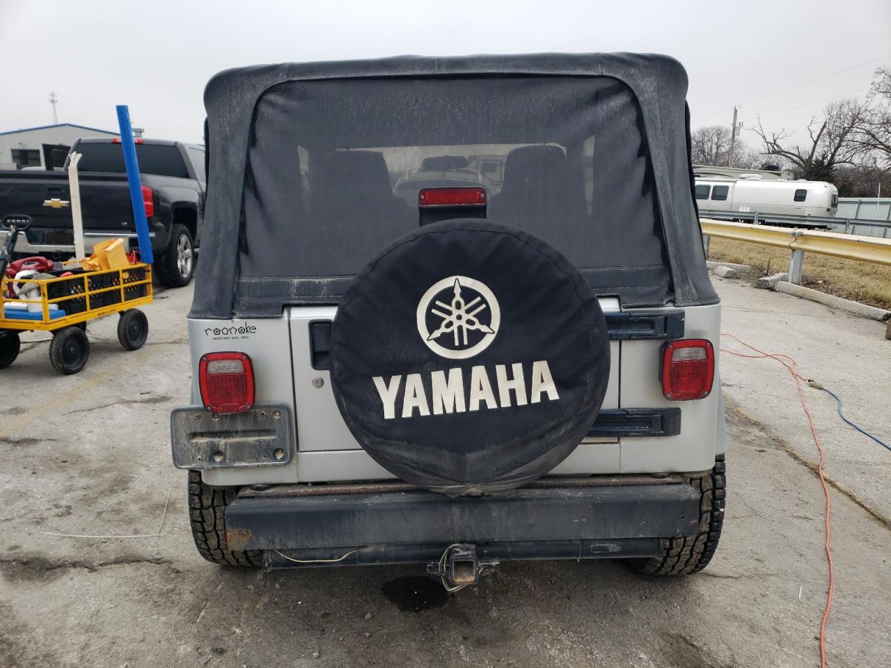 2006 Jeep Wrangler VIN 1J4FA29176P755459 Copart auction photo, front end / hail damage thumbnail 6
