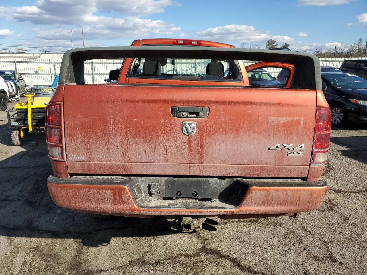 2005 Dodge RAM VIN 1D7HU16D35J587809 Copart auction photo, side / front end damage thumbnail 6