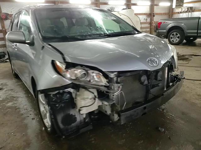 2014 Toyota Sienna VIN 5TDKK3DC0ES523127 Copart auction photo, front end / minor dent/scratches damage thumbnail 15