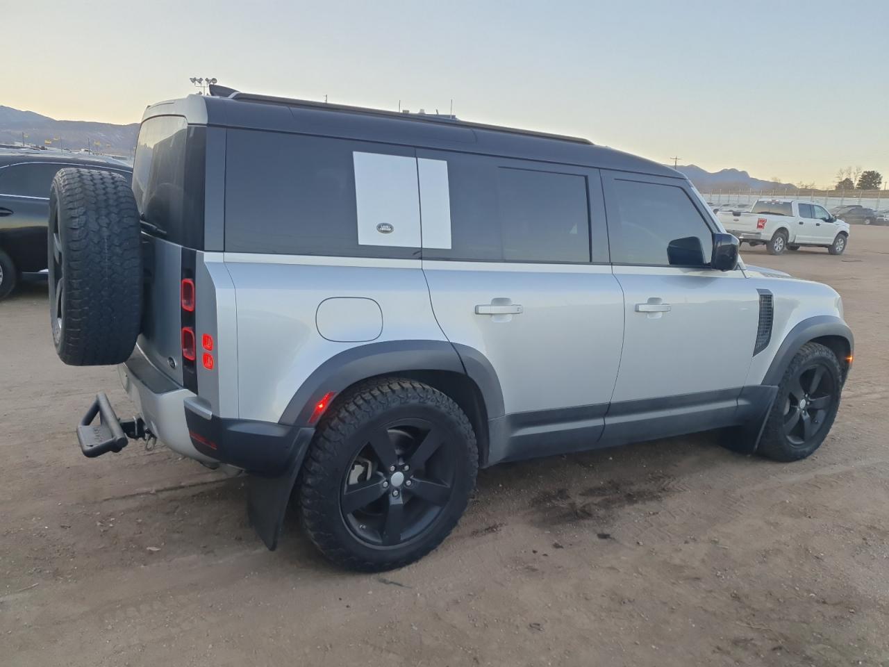 2020 Land Rover Defender VIN SALE1EEU0L2007320 Copart auction photo, hail damage thumbnail 3
