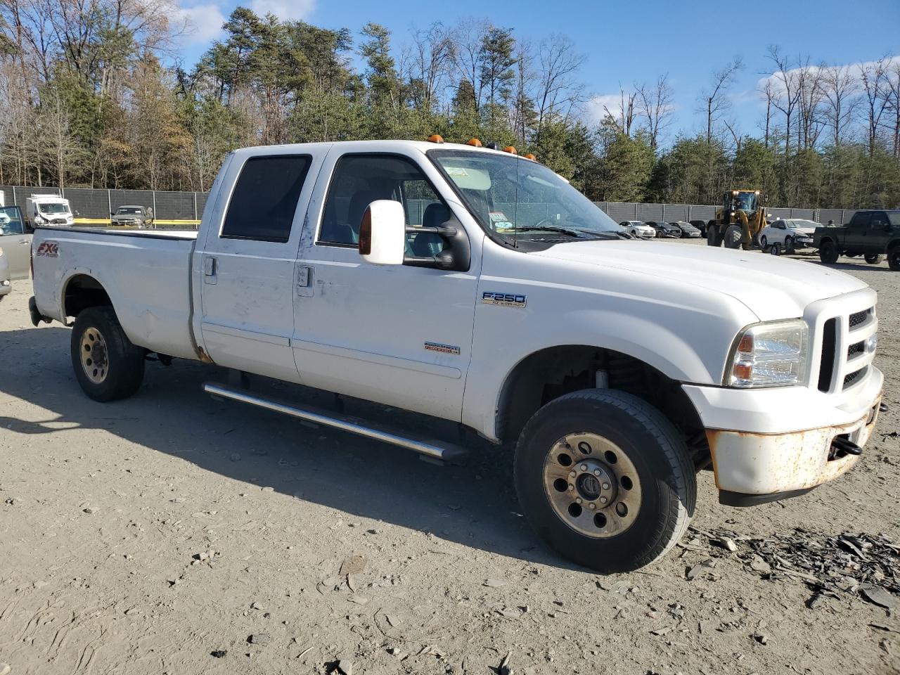 2007 Ford F250 VIN 1FTSW21PX7EA66891 Copart auction photo, all over damage thumbnail 4