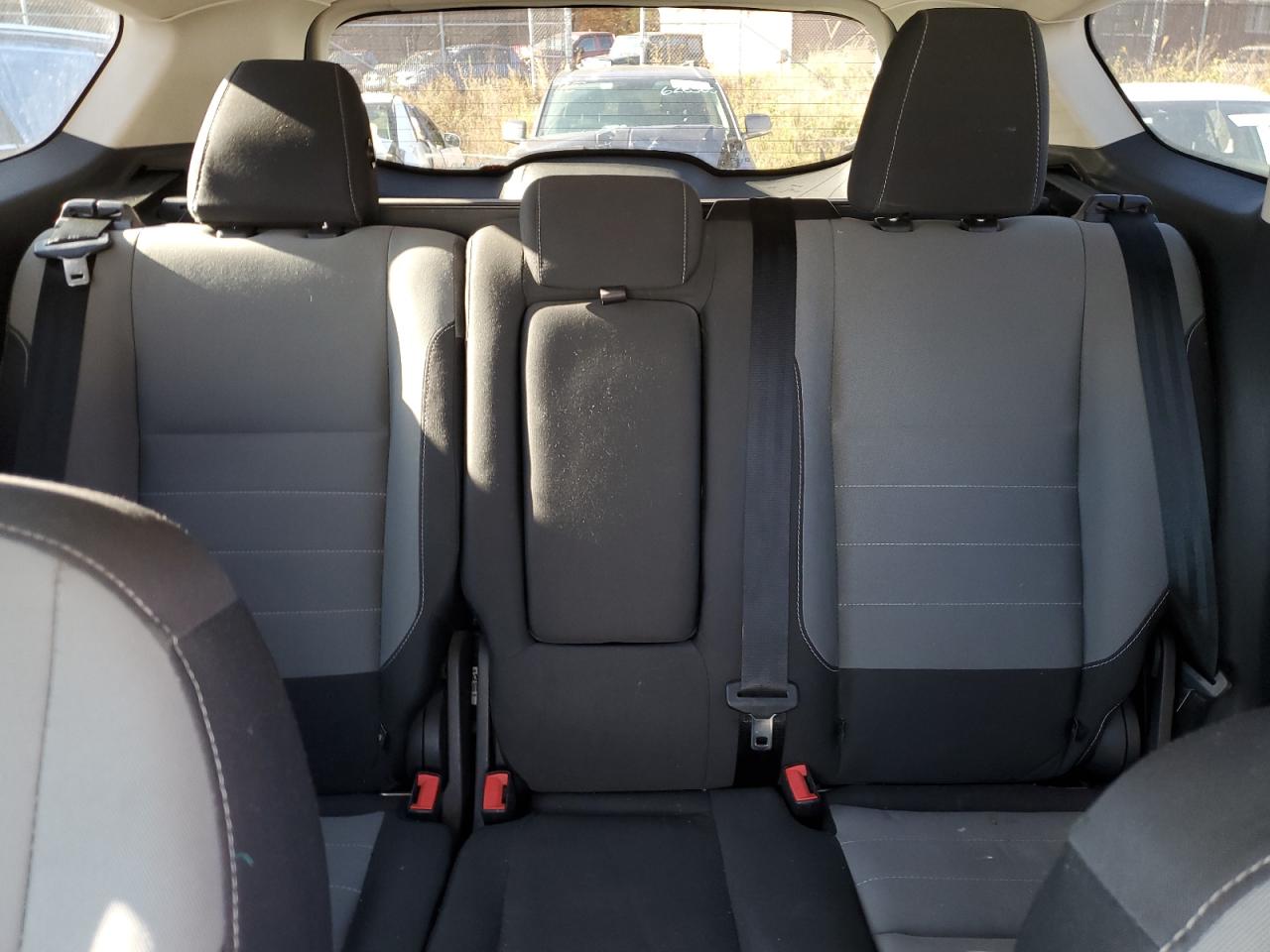 2016 Ford Escape VIN 1FMCU0GX0GUB09092 Copart auction photo, minor dent/scratches damage thumbnail 10