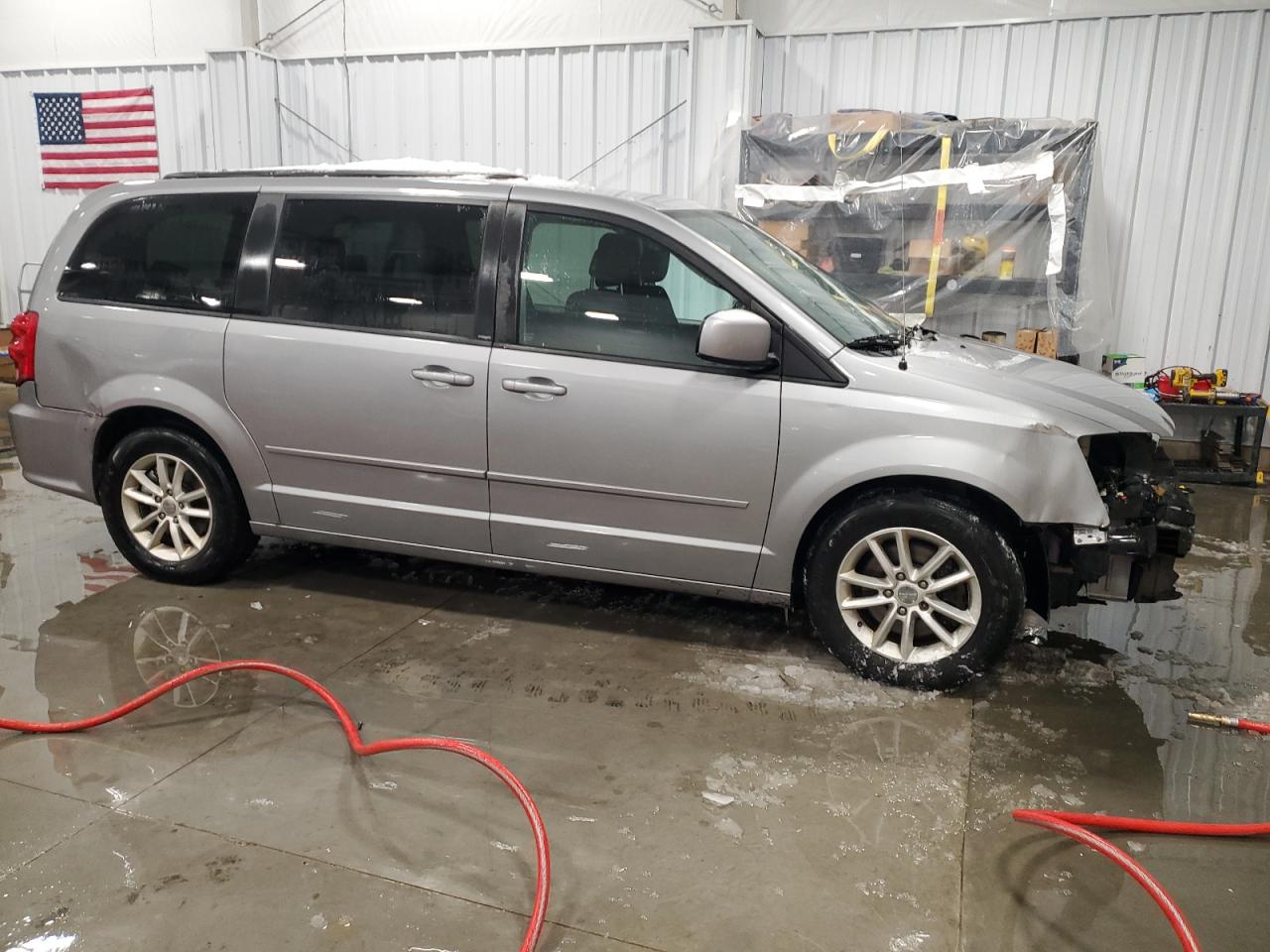 2014 Dodge Caravan VIN 2C4RDGCG7ER321897 Copart auction photo, front end damage thumbnail 4