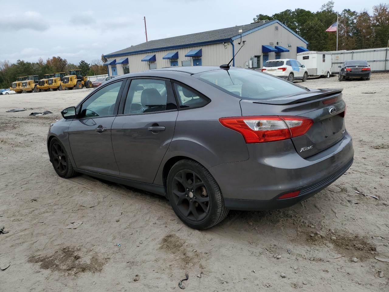 2014 Ford Focus VIN 1FADP3F20EL330899 Copart auction photo, front end damage thumbnail 2