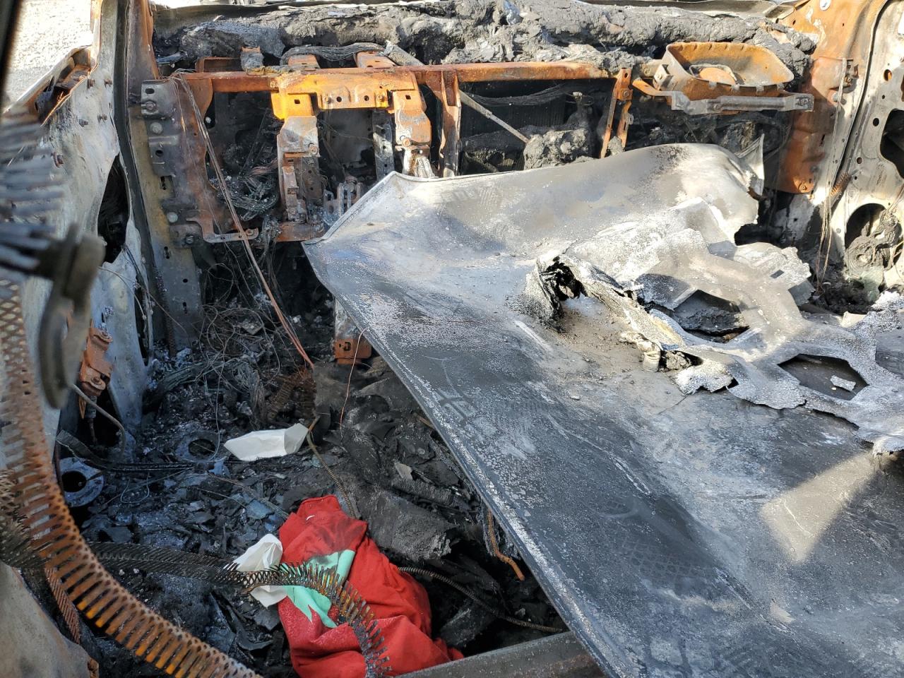 2017 Ford Fusion VIN 3FA6P0RUXHR398959 Copart auction photo, burn / missing/altered vin damage thumbnail 8