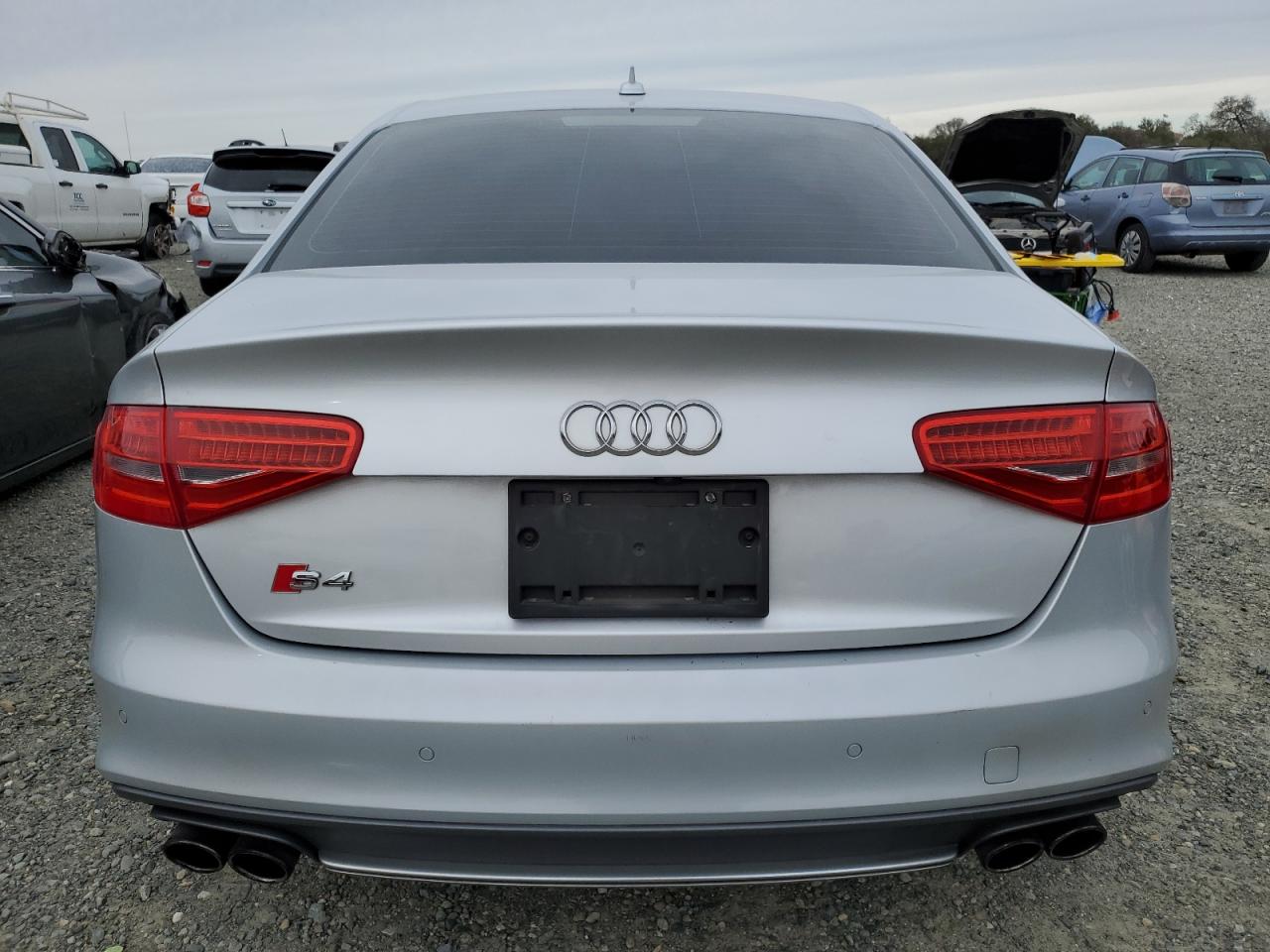 2013 Audi RS4 VIN WAUBGAFL6DA181257 Copart auction photo, minor dent/scratches damage thumbnail 6