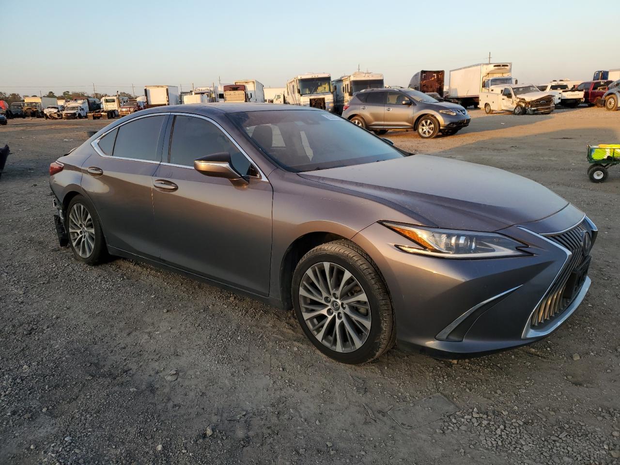 2020 Lexus ES VIN 58ADZ1B12LU074153 Copart auction photo, rear end / side damage thumbnail 4