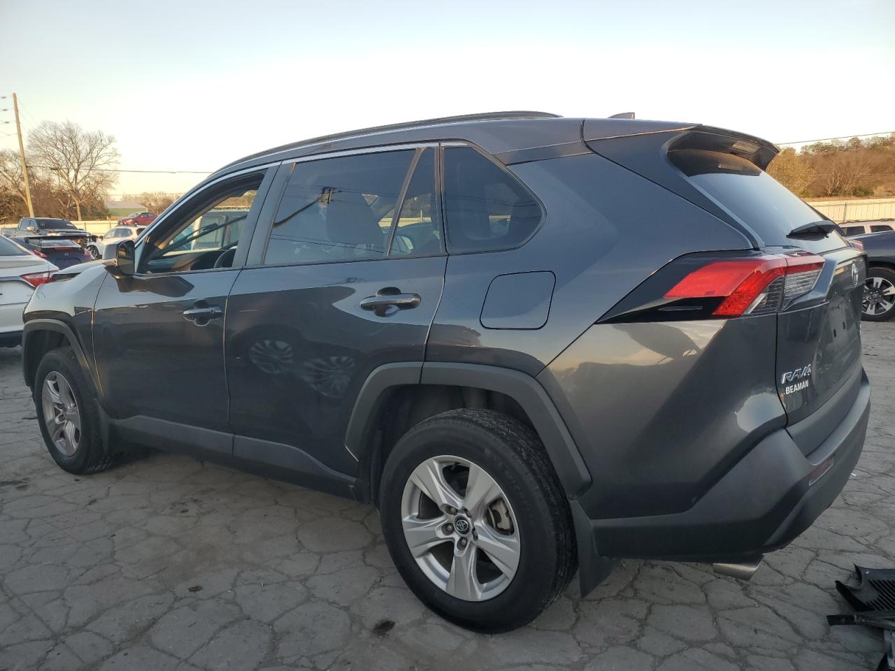 2020 Toyota RAV 4 VIN 2T3P1RFV9LC131724 Copart auction photo, front end damage thumbnail 2