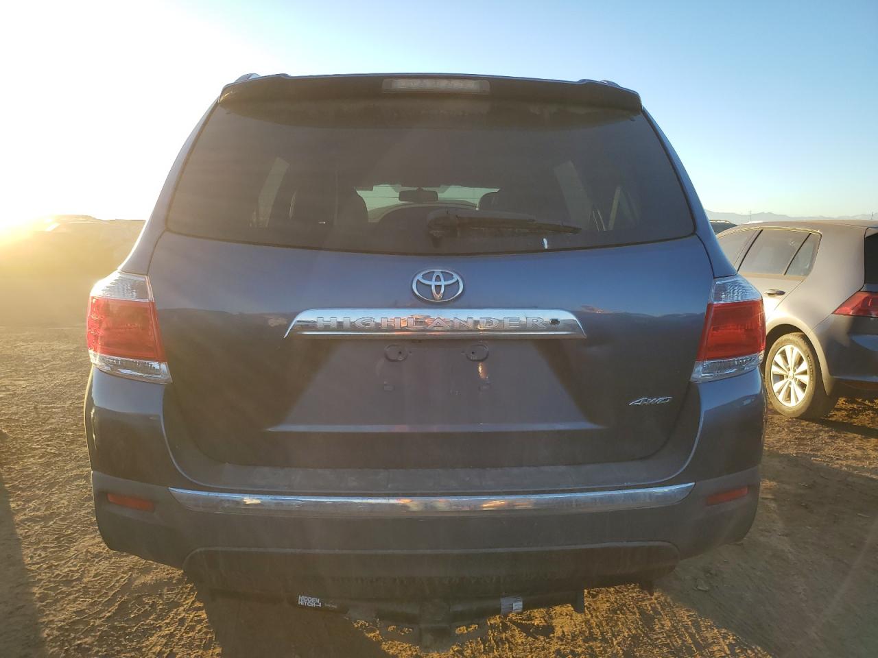 2013 Toyota Highlander VIN 5TDDK3EH1DS245873 Copart auction photo, front end damage thumbnail 6