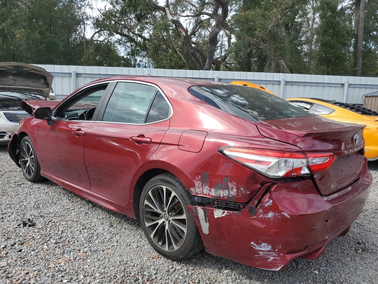 2018 Toyota Camry VIN 4T1B11HK9JU523993 Copart auction photo, front end / minor dent/scratches damage thumbnail 2