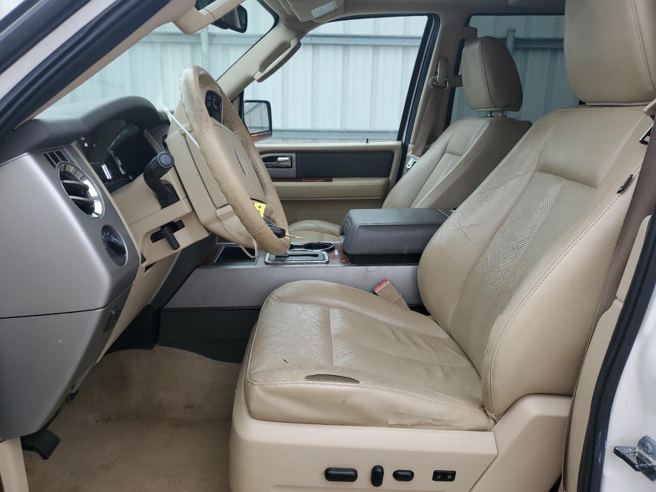 2010 Ford Expedition VIN 1FMJU1J57AEB69666 Copart auction photo, front end / minor dent/scratches damage thumbnail 7