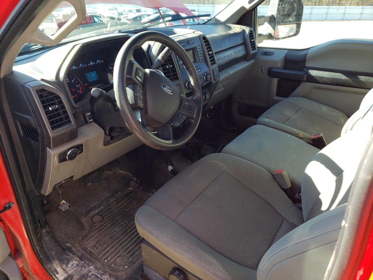 2019 Ford F350 VIN 1FTRF3B61KEF61578 Copart auction photo, undercarriage / side damage thumbnail 8