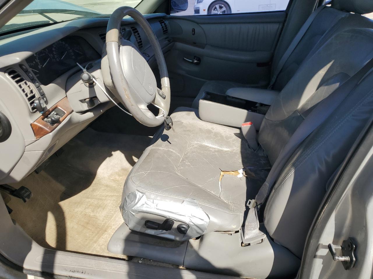 2000 Buick Park Avenue VIN 1G4CW52K8Y4184269 Copart auction photo, front end damage thumbnail 7