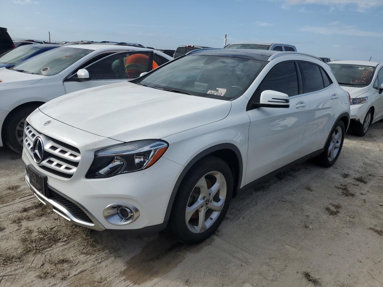 2020 Mercedes-Benz GLA-klasse VIN WDCTG4GB3LU026204