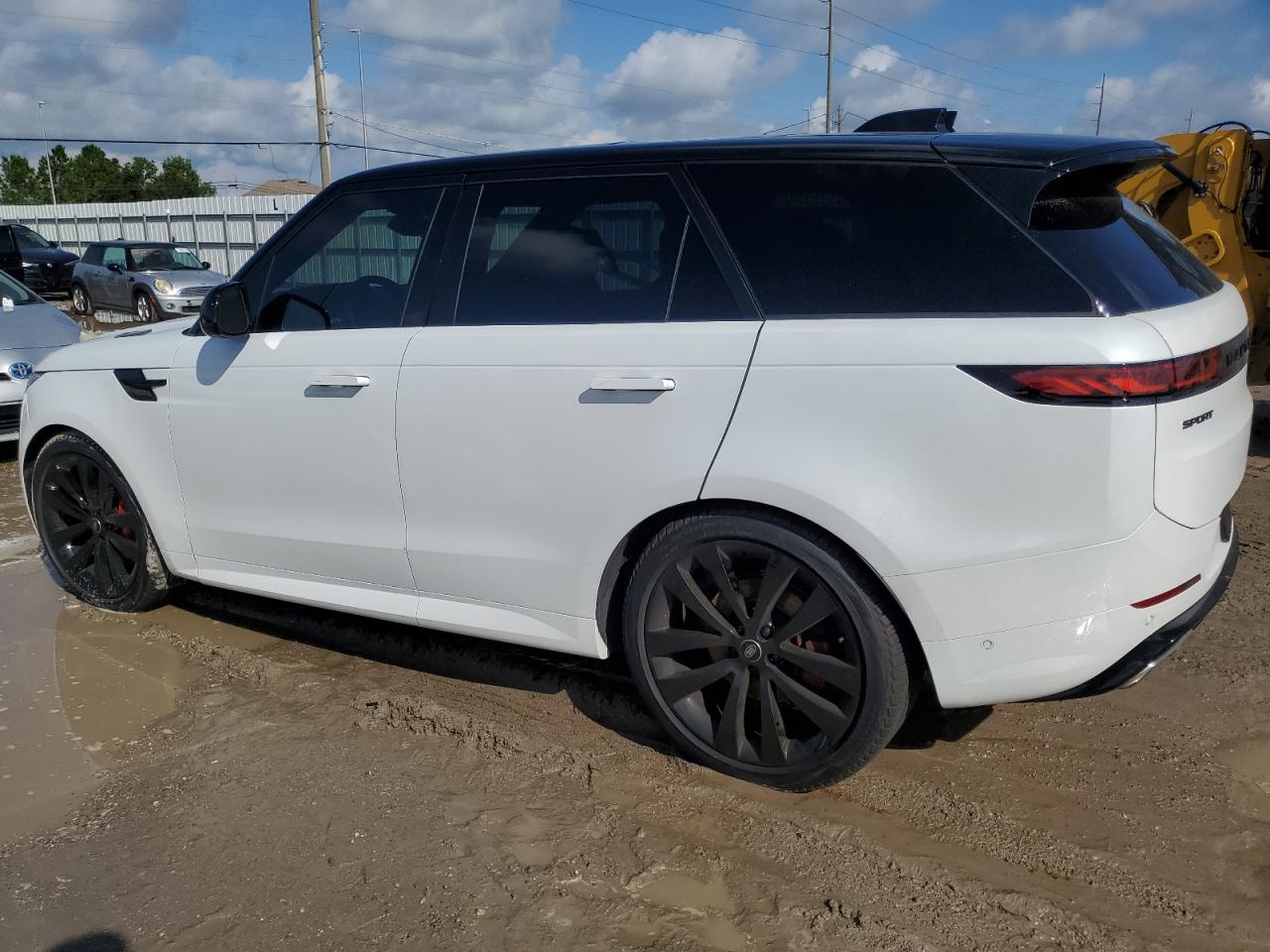 2024 Land Rover Range Rover VIN SAL1L9FU6RA413745 Copart auction photo, water/flood damage thumbnail 2