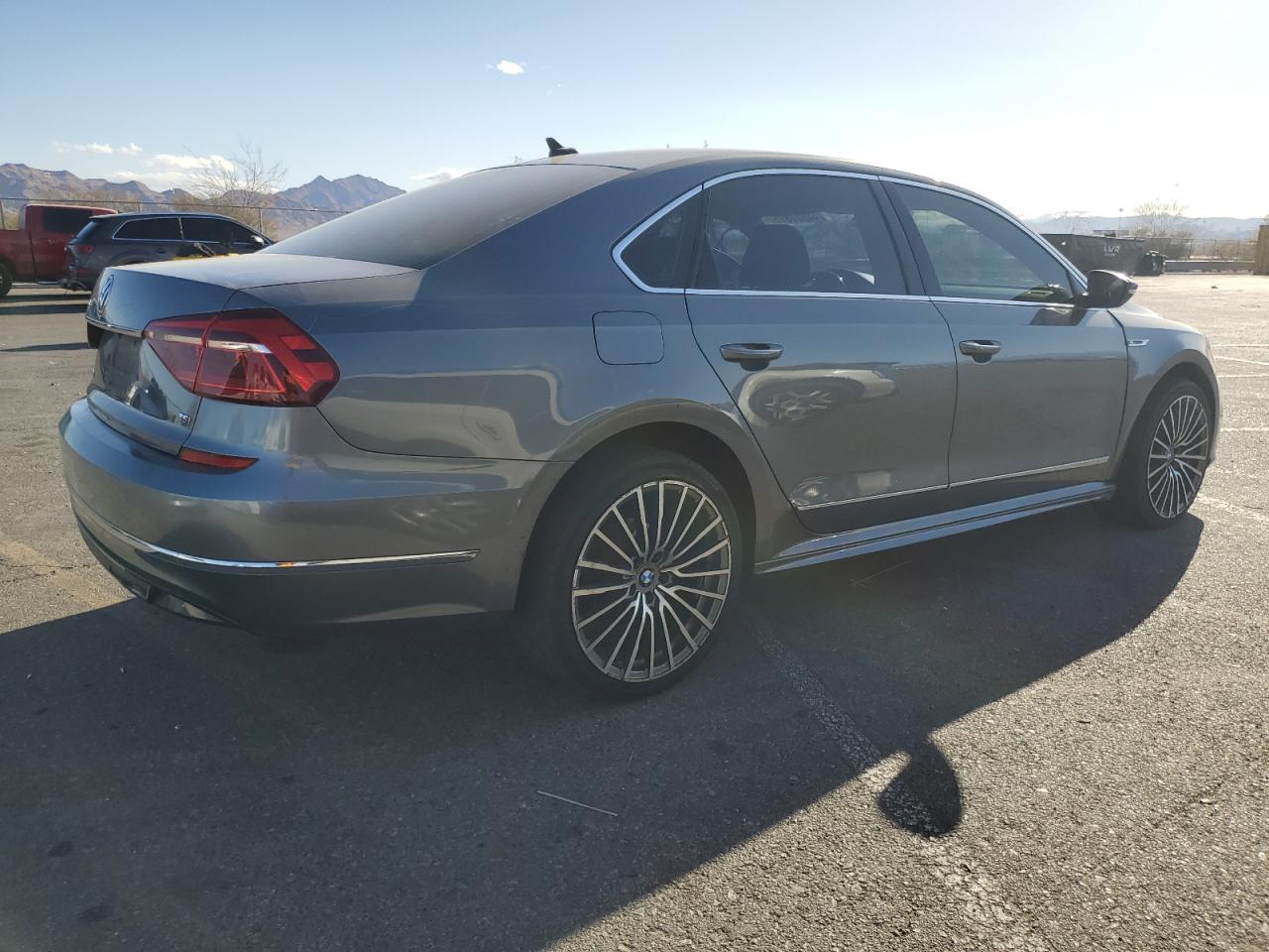 2017 Volkswagen Passat VIN 1VWDT7A38HC050629 Copart auction photo, minor dent/scratches damage thumbnail 3