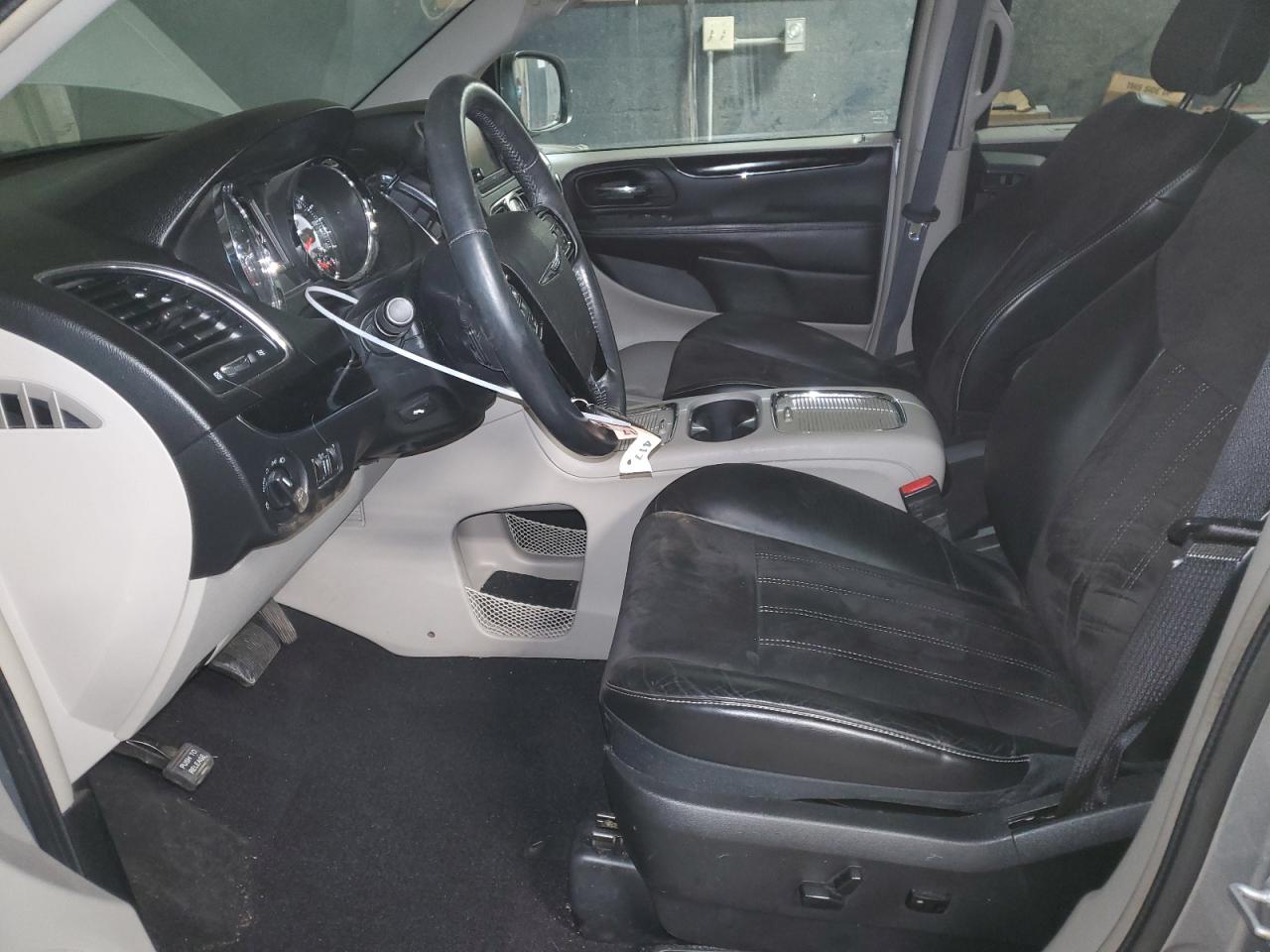 2014 Chrysler Town & Country VIN 2C4RC1CG9ER286053 Copart auction photo, front end / mechanical damage thumbnail 7