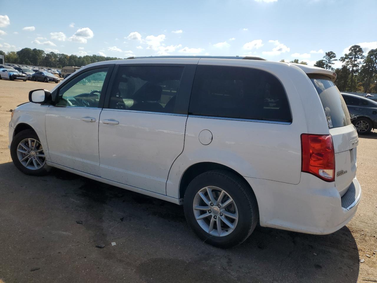 2019 Dodge Caravan VIN 2C4RDGCG4KR800418 Copart auction photo, undercarriage / front end damage thumbnail 2