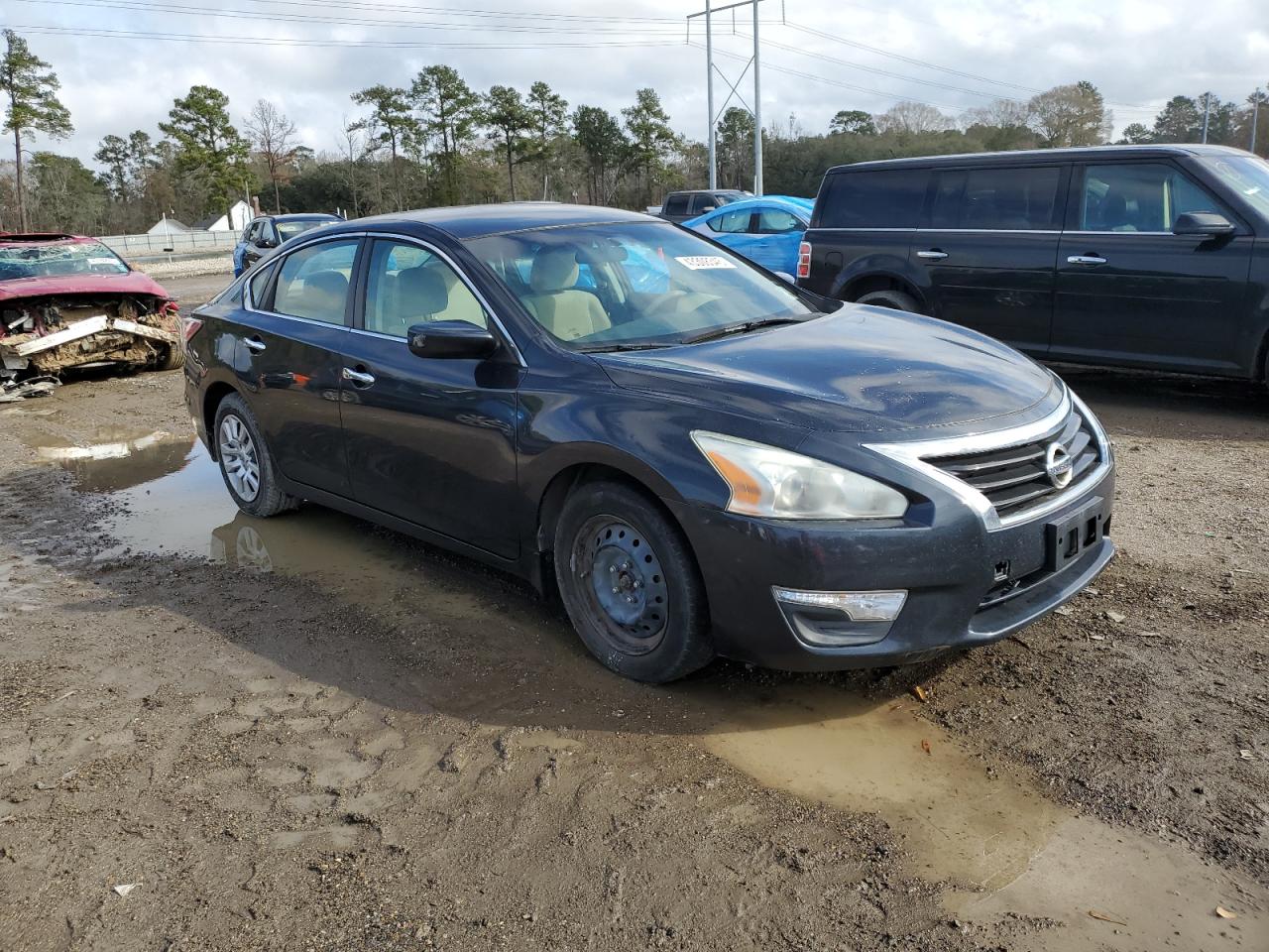 2015 Nissan Altima VIN 1N4AL3AP6FN860446 Copart auction photo, minor dent/scratches damage thumbnail 4