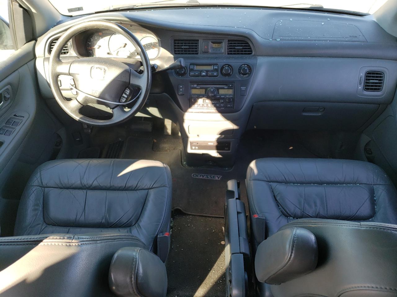 2003 Honda Odyssey VIN 5FNRL180X3B035613 Copart auction photo, side / front end damage thumbnail 8