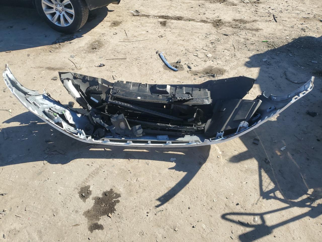 2017 Land Rover Discovery VIN SALCP2BG4HH705887 Copart auction photo, front end / minor dent/scratches damage thumbnail 13