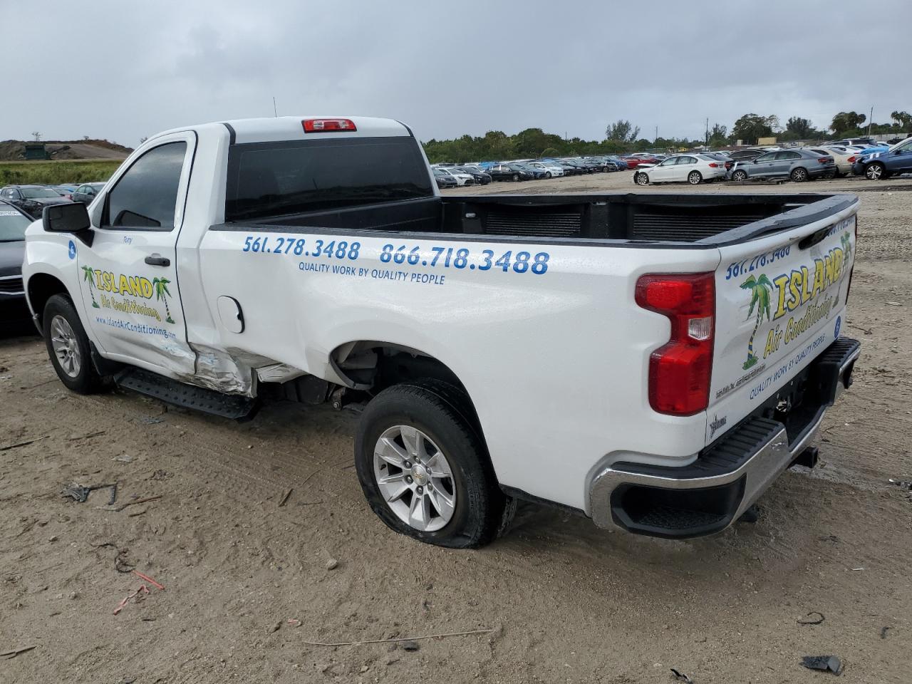 2022 Chevrolet Silverado VIN 3GCNAAEDXNG656343 Copart auction photo, side / minor dent/scratches damage thumbnail 2