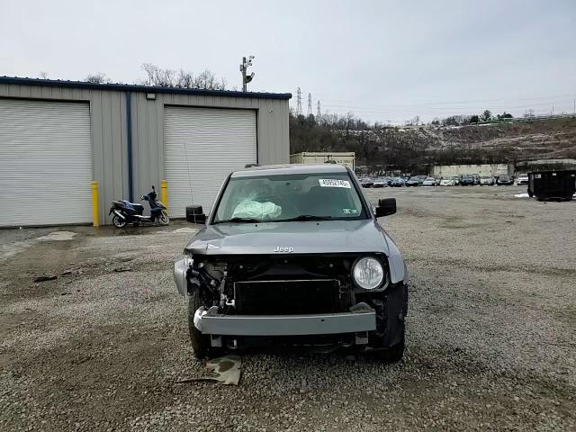 2015 Jeep Liberty (Patriot) VIN 1C4NJRFB5FD376419 Copart auction photo, front end / side damage thumbnail 10