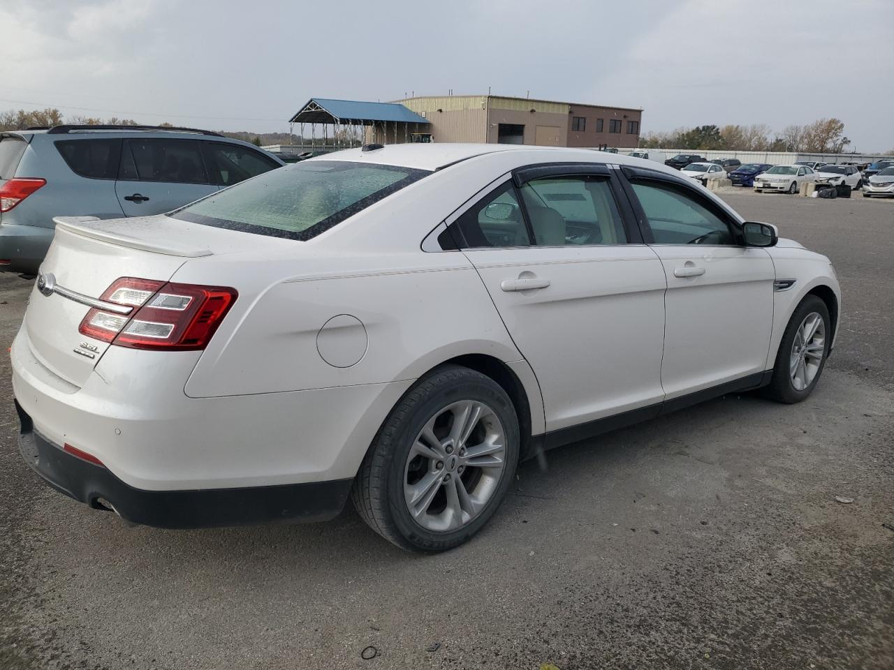 2017 Ford Taurus VIN 1FAHP2E80HG122181 Copart auction photo, front end damage thumbnail 3
