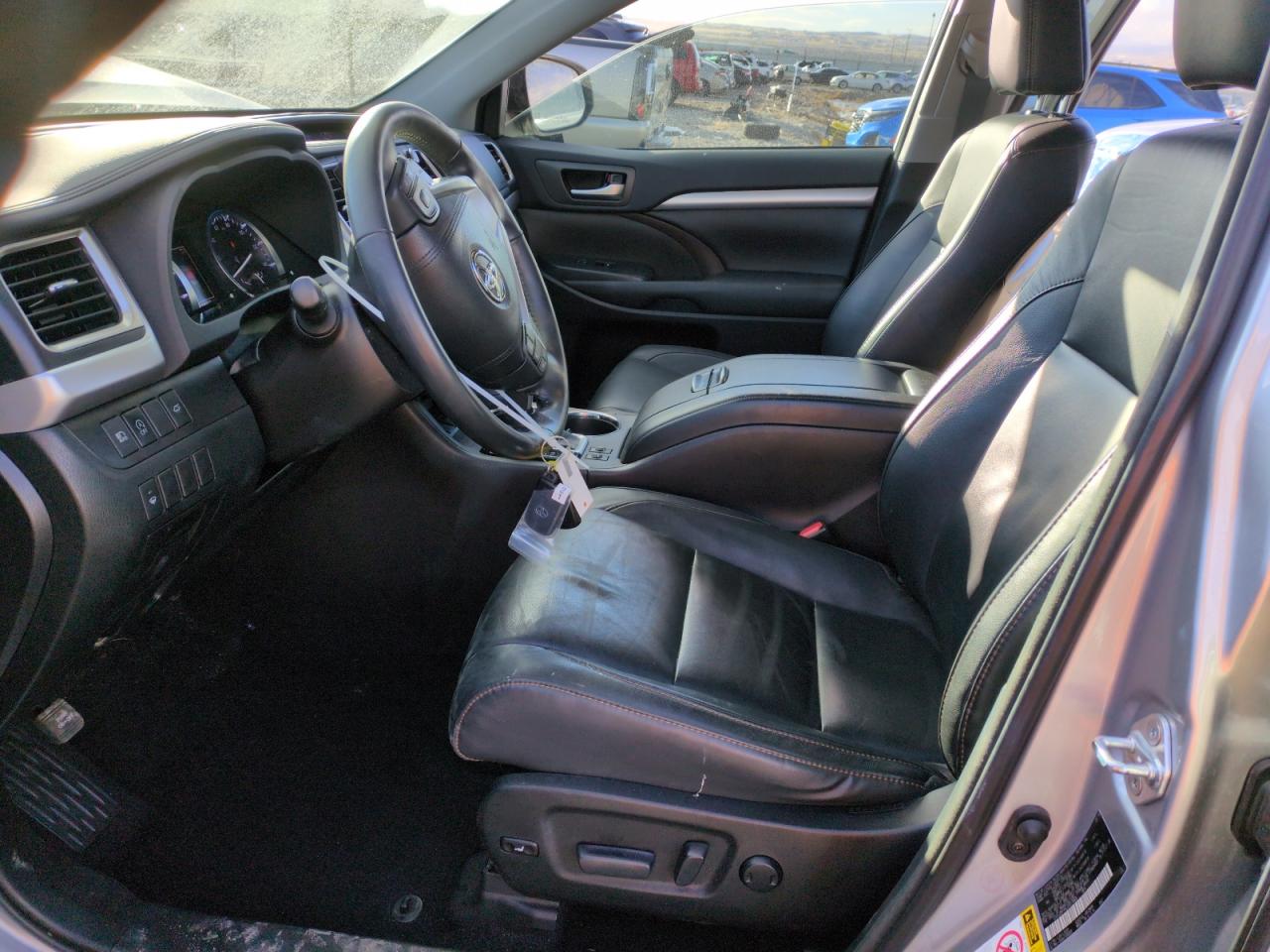 2018 Toyota Highlander VIN 5TDJZRFHXJS551868 Copart auction photo, front end damage thumbnail 7