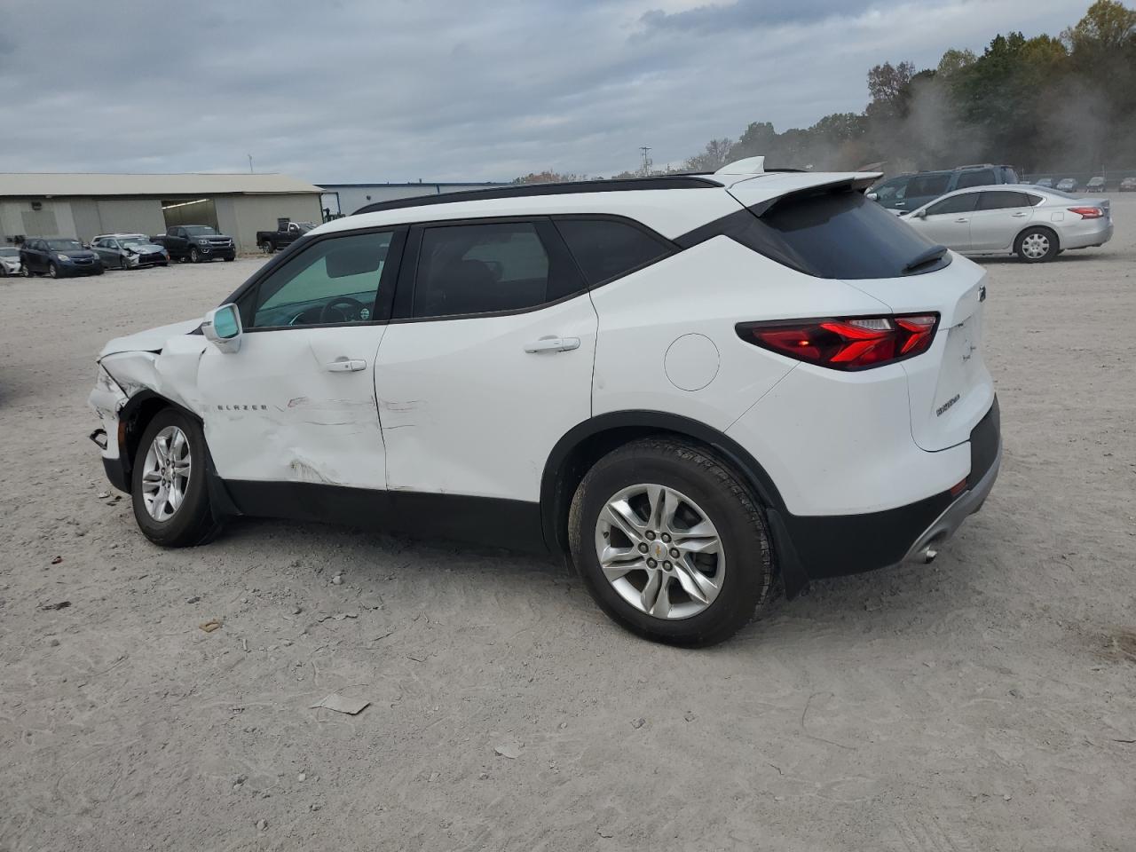 2020 Chevrolet Blazer VIN 3GNKBHRS0LS530835 Copart auction photo, front end / side damage thumbnail 2
