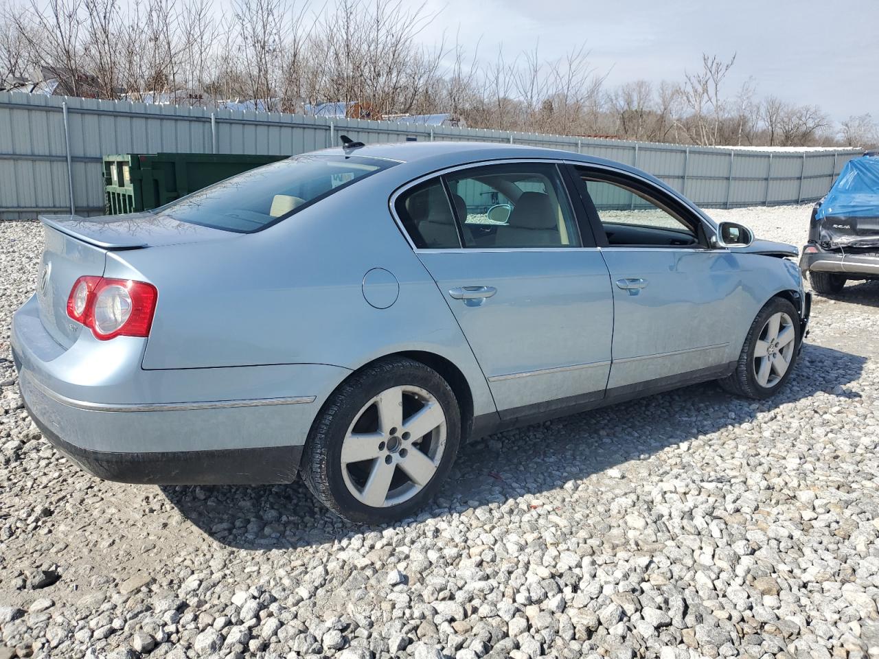 2008 Volkswagen Passat VIN WVWAK73C78P046683 Copart auction photo, front end / side damage thumbnail 3