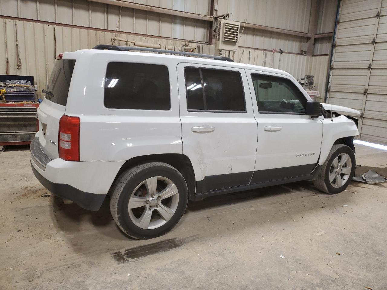 2014 Jeep Liberty (Patriot) VIN 1C4NJPCB9ED513689 Copart auction photo, front end / hail damage thumbnail 3