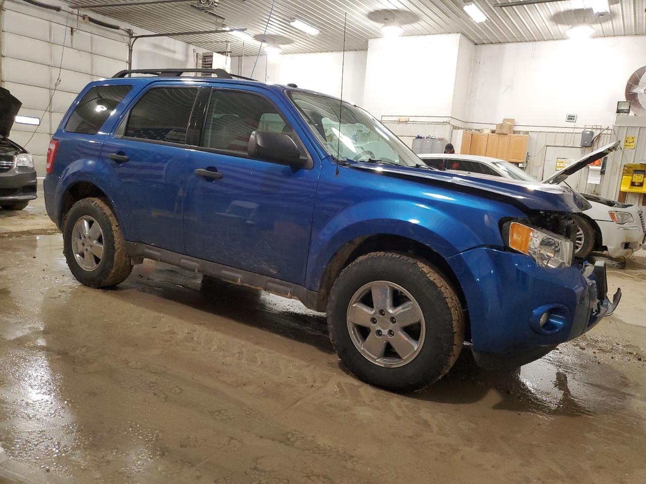 2012 Ford Escape VIN 1FMCU0DG1CKB34495 Copart auction photo, front end / minor dent/scratches damage thumbnail 4