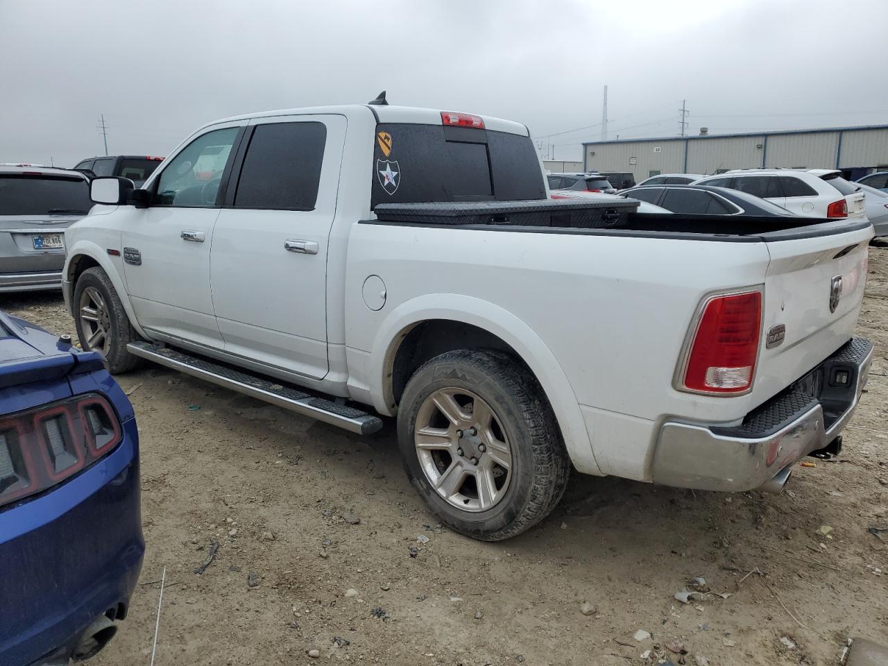 2015 RAM 1500 VIN 1C6RR6PM5FS623952 Copart auction photo, rear end / minor dent/scratches damage thumbnail 3