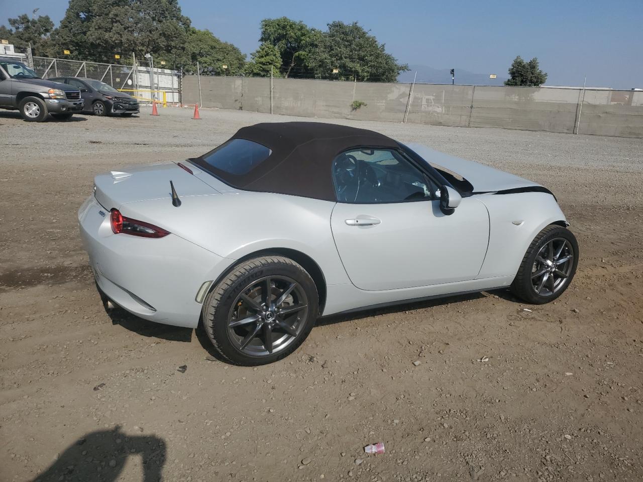2019 Mazda MX-5 VIN JM1NDAD74K0305740 Copart auction photo, front end damage thumbnail 3