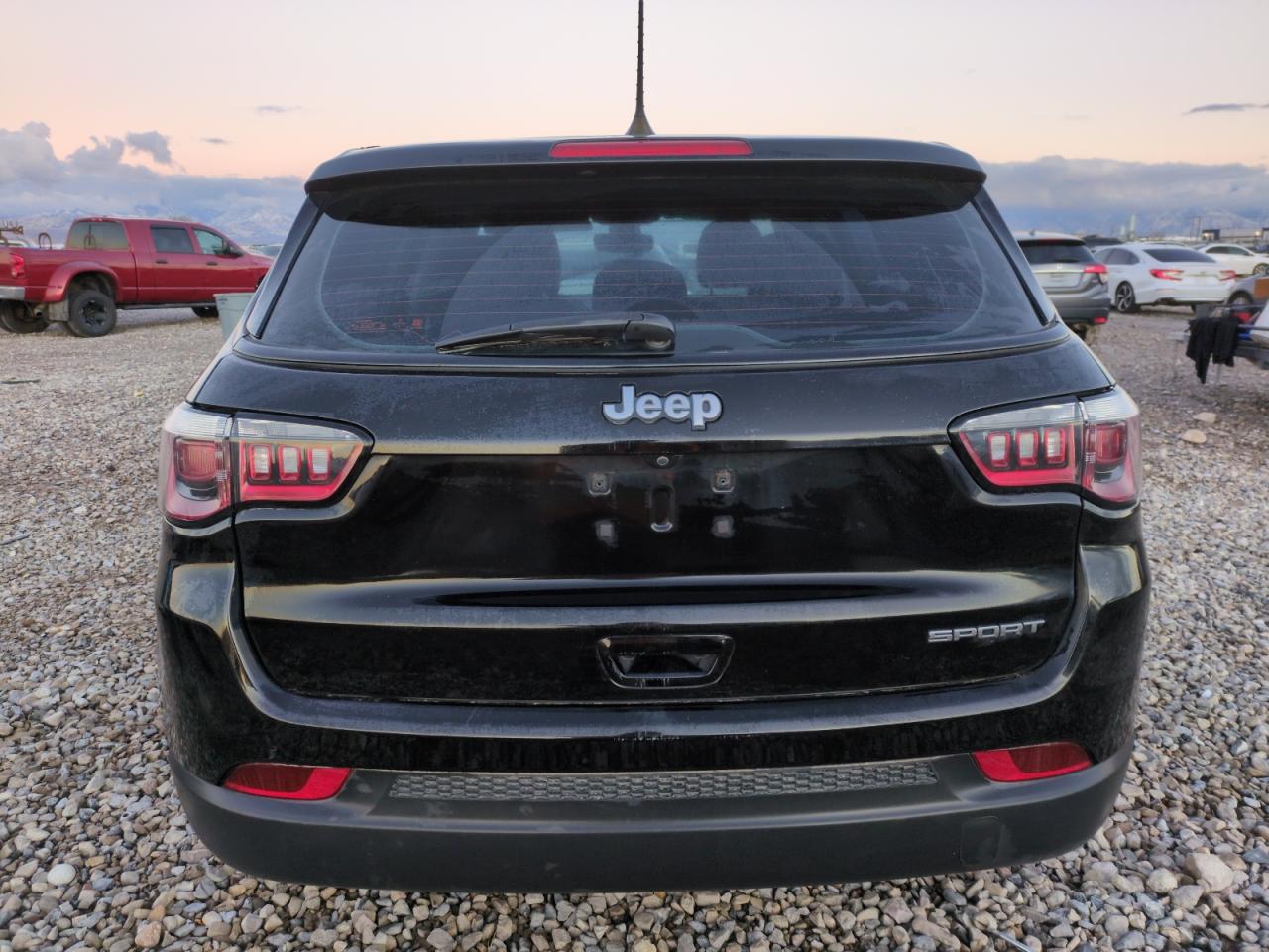 2019 Jeep Compass VIN 3C4NJCAB1KT615814 Copart auction photo, front end damage thumbnail 6
