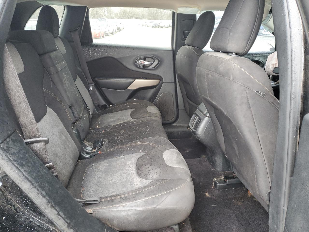 2018 Jeep Grand Cherokee VIN 1C4PJLCB6JD565079 Copart auction photo, frame damage / all over damage thumbnail 12