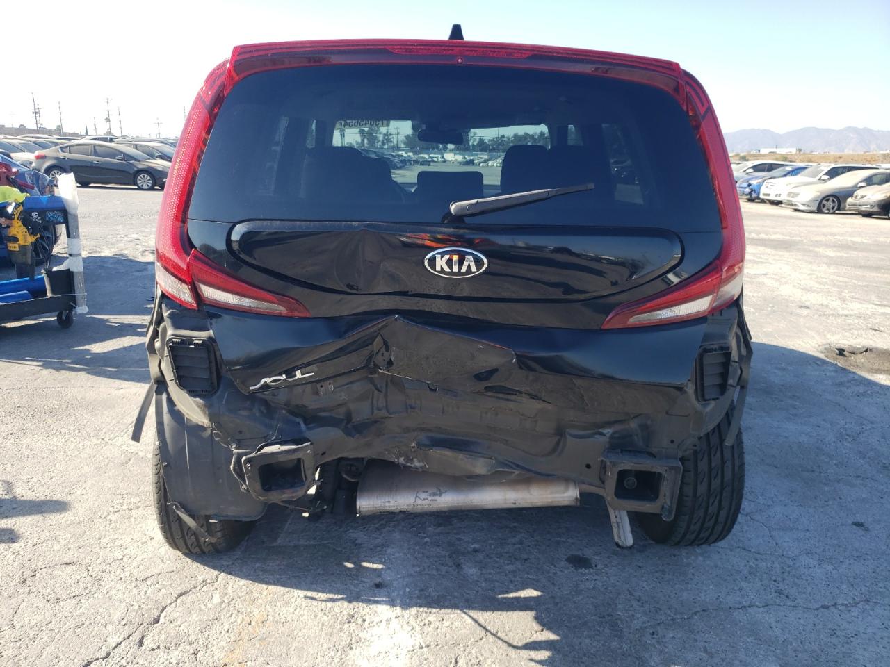 2020 KIA Soul VIN KNDJ23AU2L7702351 Copart auction photo, all over damage thumbnail 6