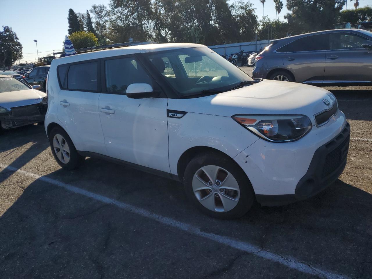 2015 KIA Soul VIN KNDJN2A2XF7206413 Copart auction photo, minor dent/scratches damage thumbnail 4