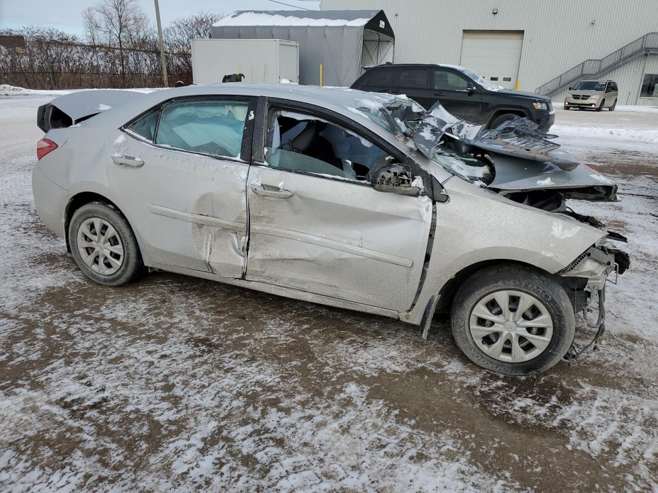2018 Toyota Corolla VIN 2T1BURHE3JC091919 Copart auction photo, all over damage thumbnail 4