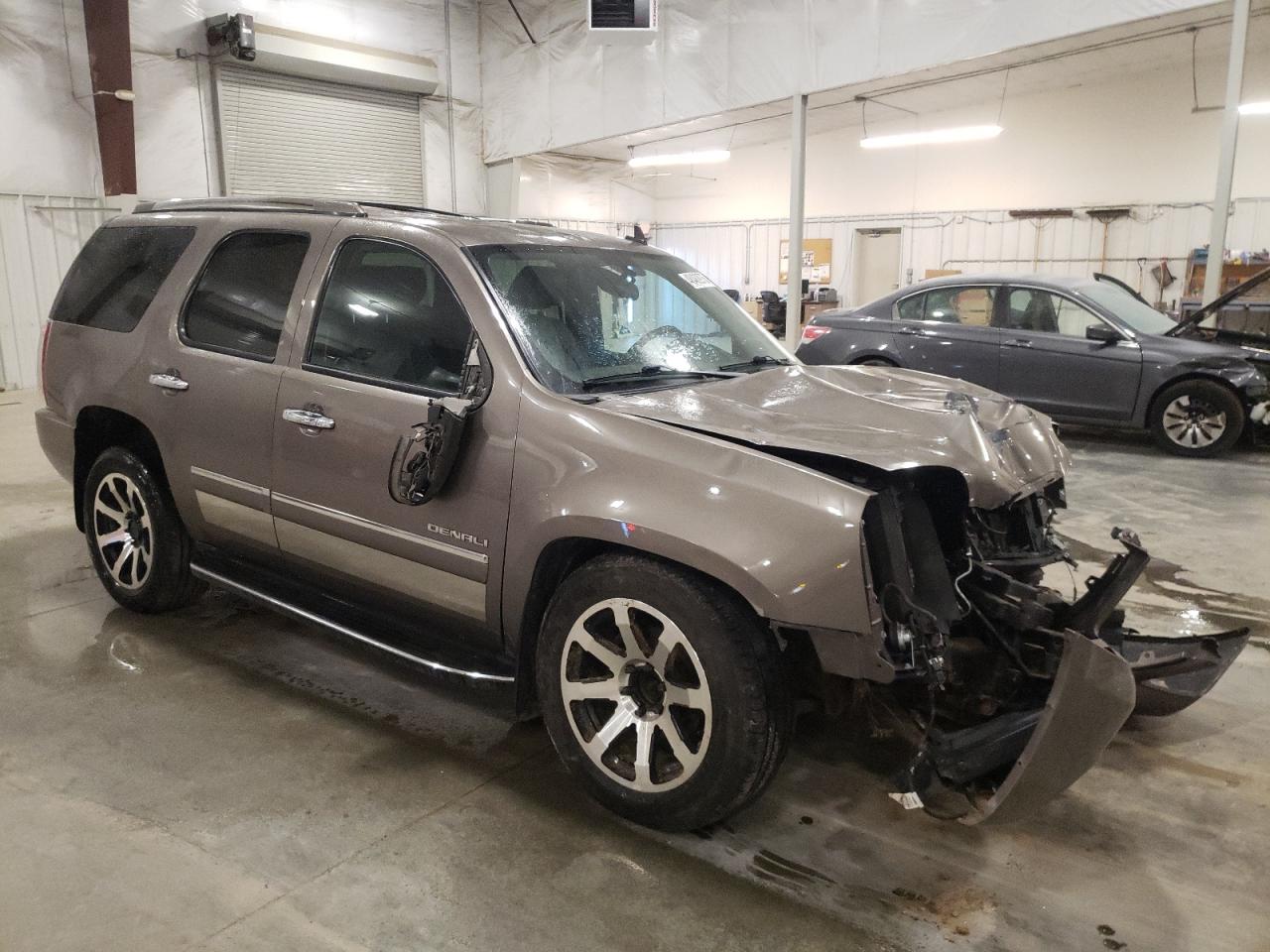 2012 GMC Yukon VIN 1GKS2EEF4CR141476 Copart auction photo, front end / side damage thumbnail 4