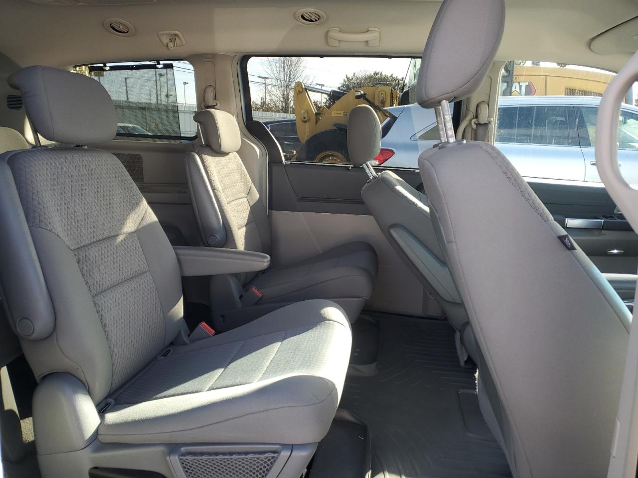2008 Chrysler Town & Country VIN 2A8HR54P18R648132 Copart auction photo, front end damage thumbnail 11